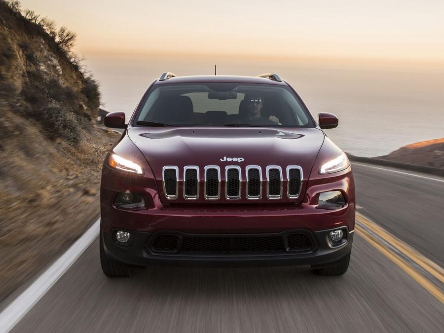  Jeep Cherokee Latitude 2013 года  (фото 7 из 9)